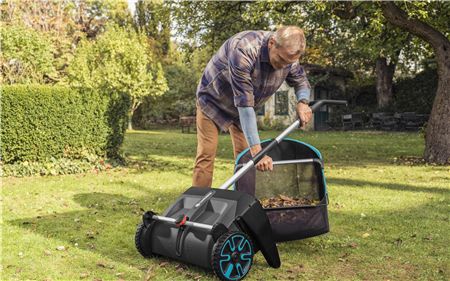 Gardena Recogedor de Hojas con Ruedas